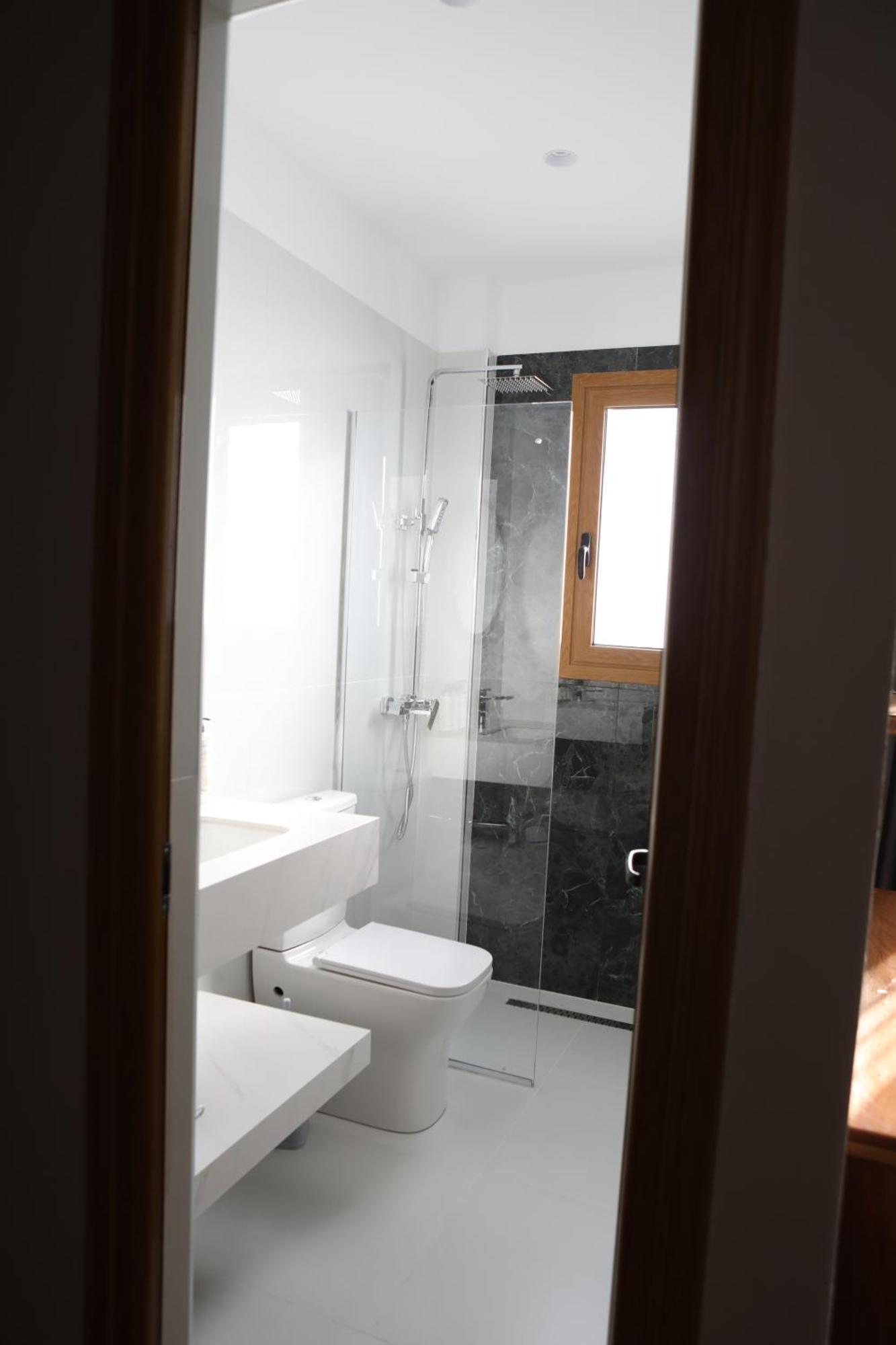 Doko Hotel Radhimë Eksteriør billede
