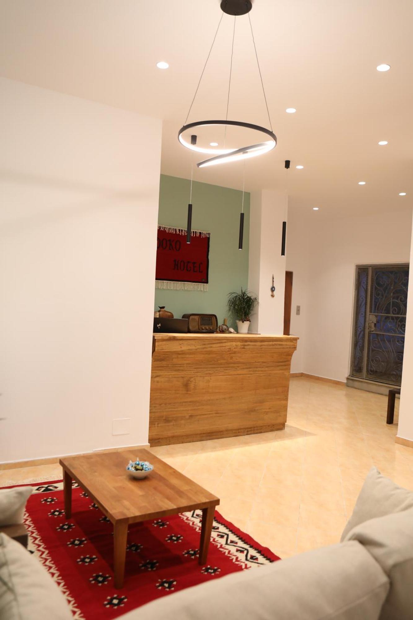 Doko Hotel Radhimë Eksteriør billede